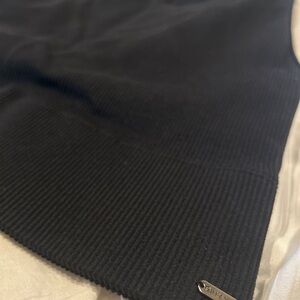 Gilly Hicks Compression Black Top